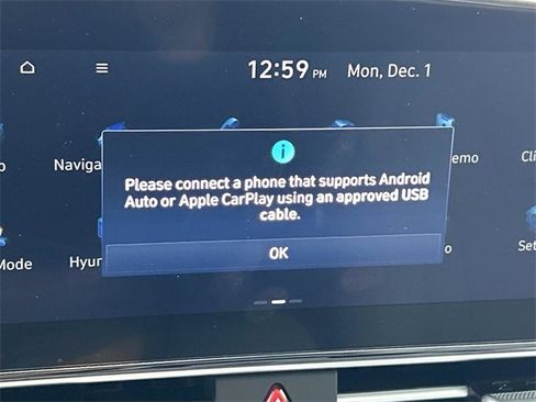 Used 2024 Hyundai Elantra Limited image 25