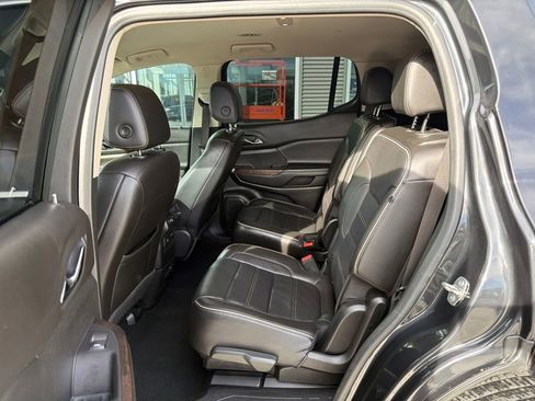 Used 2020 GMC Acadia Denali image 12
