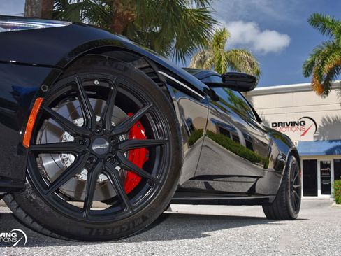 Used 2018 Aston Martin DB11 V12 image 34