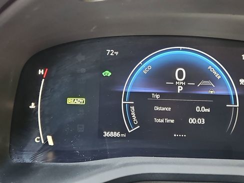 Used 2025 Toyota Camry LE image 13