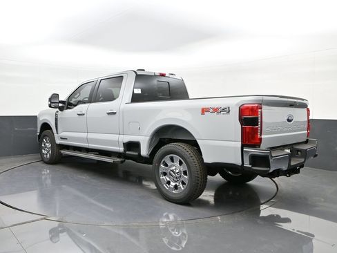 New 2026 Ford F250 Lariat w/ Chrome Package image 5