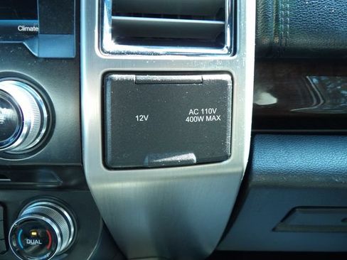 Used 2015 Ford F150 Platinum w/ Equipment Group 701A Luxury AWD/4WD image 36