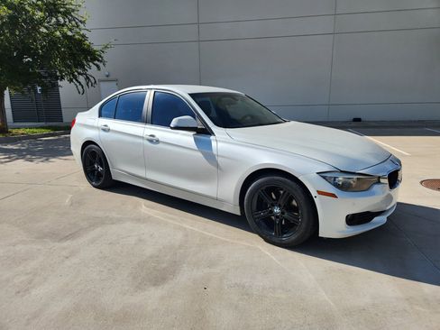 Used 2015 BMW 320i Sedan image 12