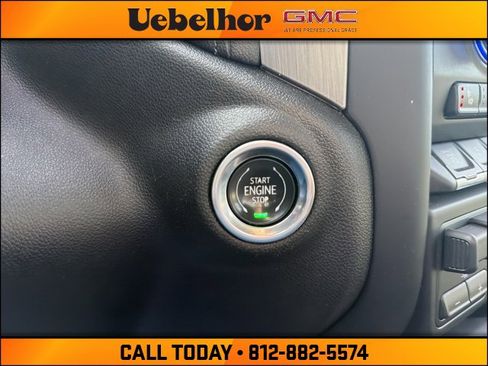 Used 2021 GMC Sierra 2500 Denali w/ Denali Black Diamond Edition image 22