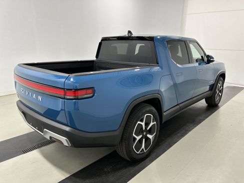 Used 2024 Rivian R1T Adventure AWD/4WD image 5
