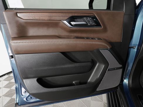 Used 2025 GMC Yukon Denali Ultimate image 22