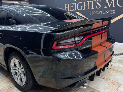 Used 2021 Dodge Charger SXT w/ Leather Interior Group image 4