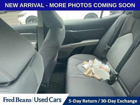 Used 2020 Toyota Camry LE FWD image 11