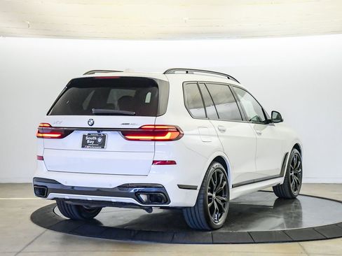 Certified 2024 BMW X7 xDrive40i w/ M Sport Package AWD/4WD image 5