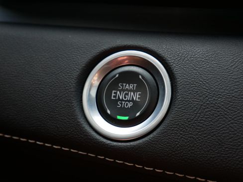 Used 2022 Cadillac Escalade ESV Premium Luxury AWD/4WD image 31