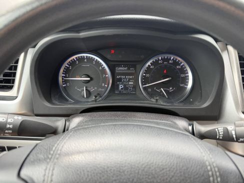 Used 2015 Toyota Highlander LE AWD/4WD image 26