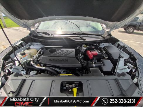 Used 2025 Nissan Rogue SV FWD image 23