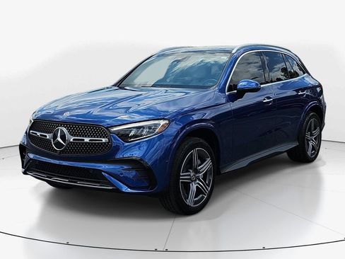 Used 2023 Mercedes-Benz GLC 300 image 11