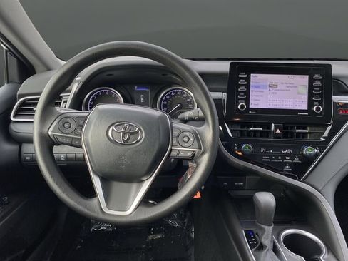 Used 2023 Toyota Camry LE image 5