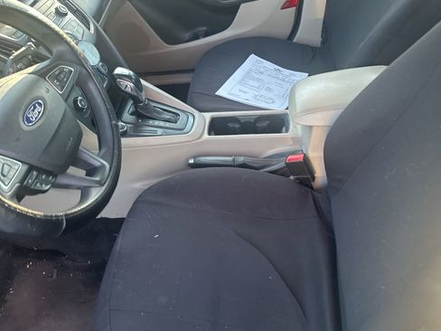 Used 2016 Ford Focus SE image 18