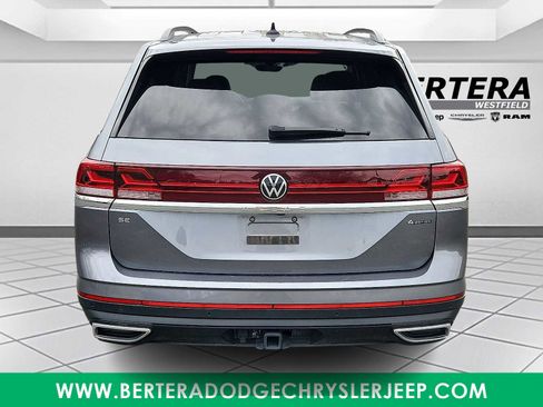 Used 2024 Volkswagen Atlas SE image 5