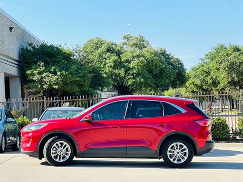 Used 2020 Ford Escape SE FWD image 5