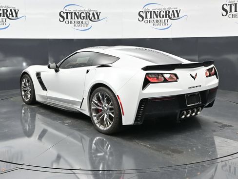 Used 2018 Chevrolet Corvette Z06 RWD image 5