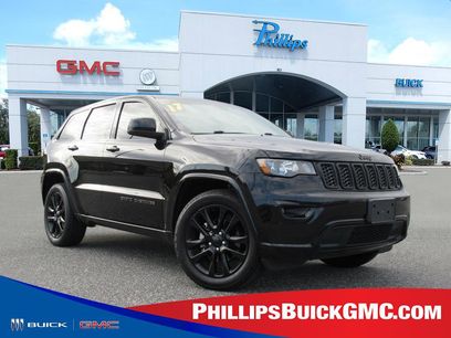 Used 2017 Jeep Grand Cherokee Altitude