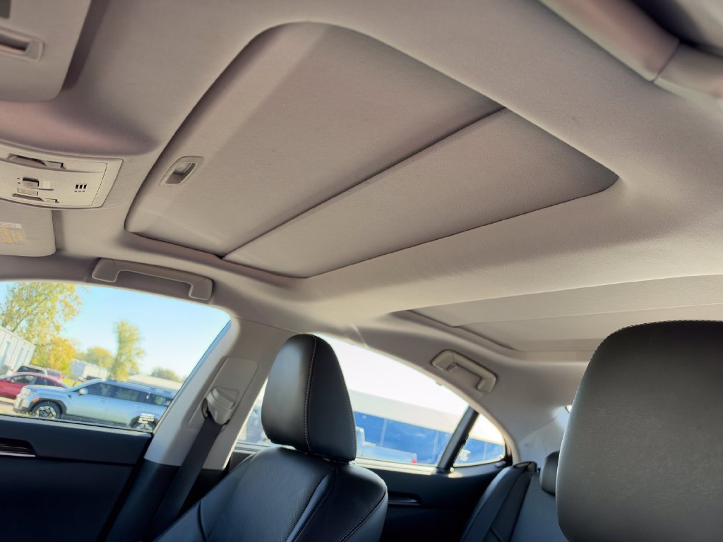 Used 2016 Lexus ES 350 w/ Ultra Luxury Package FWD image 11