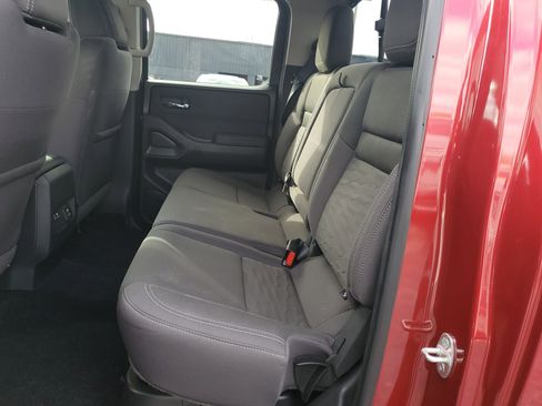 Certified 2022 Nissan Frontier SV image 14