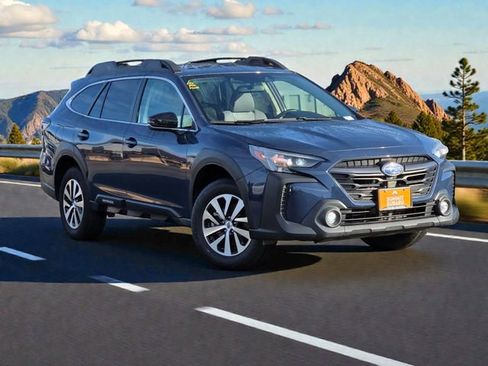 Certified 2025 Subaru Outback Premium image 2