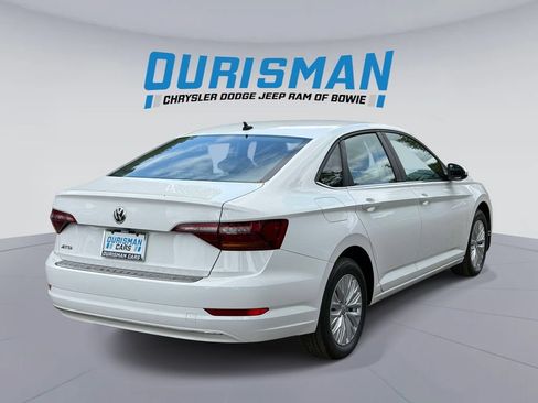 Used 2019 Volkswagen Jetta S w/ Driver Assistance Package FWD image 2