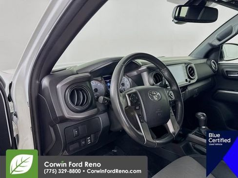 Used 2022 Toyota Tacoma TRD Off-Road w/ TRD Premium Off Road Package AWD/4WD image 12