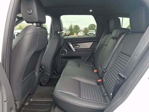 New 2026 Land Rover Discovery Sport Landmark image 8