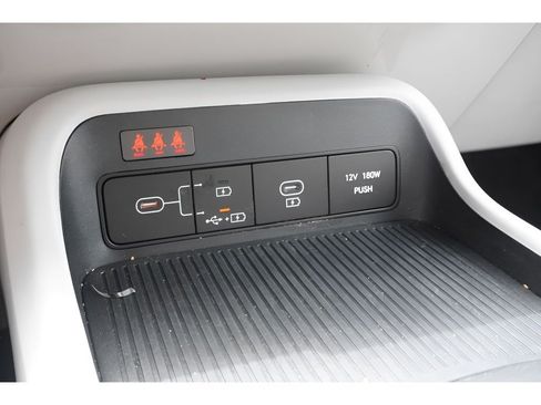 Used 2024 Hyundai Kona SEL FWD image 17