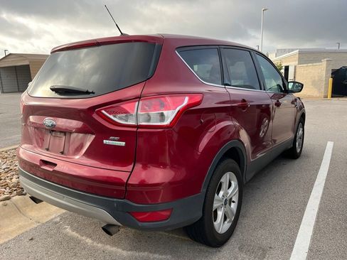 Used 2016 Ford Escape SE FWD image 3