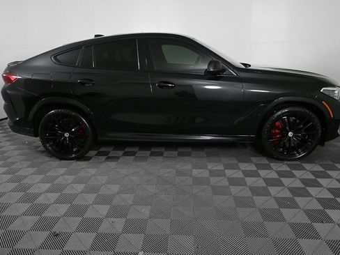 Used 2022 BMW X6 M50i w/ Executive Package image 24