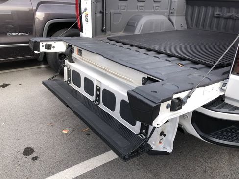 Used 2023 GMC Sierra 1500 Denali w/ Denali Reserve Package image 26