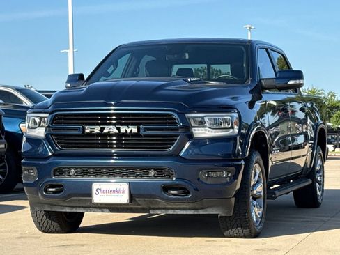 Used 2020 RAM 1500 Laramie w/ Sport Appearance Package AWD/4WD image 3