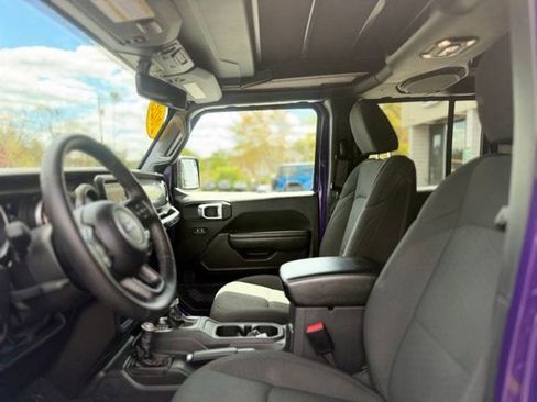 Used 2023 Jeep Wrangler Unlimited Sport w/ Sun And Sound Package AWD/4WD image 15
