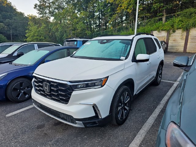 Used 2023 Honda Pilot Elite image 4