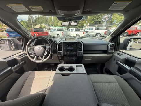 Used 2017 Ford F150 XLT w/ Max Trailer Tow Package image 11