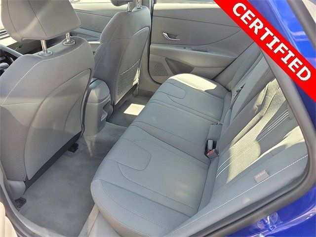 Used 2024 Hyundai Elantra SEL w/ Convenience Package FWD image 16