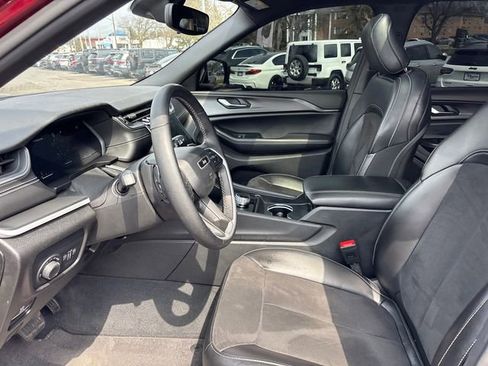 Used 2024 Jeep Grand Cherokee L Altitude AWD/4WD image 6