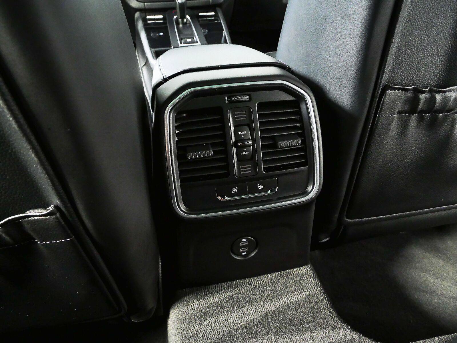 Certified 2023 Porsche Macan GTS AWD/4WD image 22