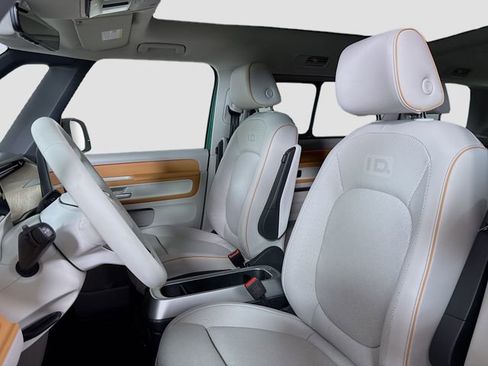 New 2025 Volkswagen ID. Buzz Pro S Plus image 20