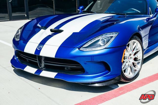 Used 2013 SRT Viper GTS w/ GTS Laguna Interior Pkg RWD image 25