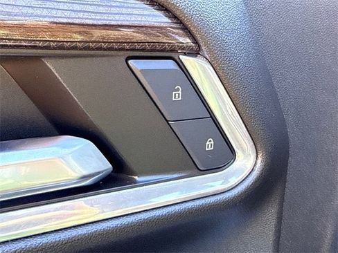 Used 2024 Chevrolet Silverado 2500 LT image 22