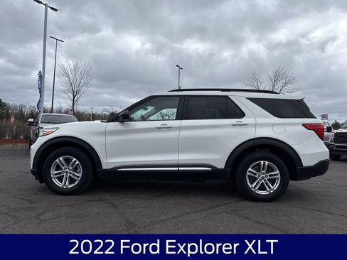 Used 2022 Ford Explorer XLT AWD/4WD image 10
