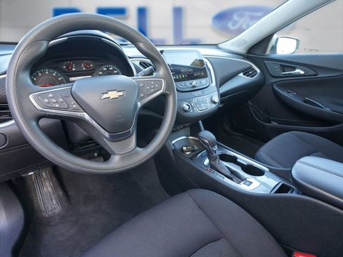 Used 2024 Chevrolet Malibu LT image 8