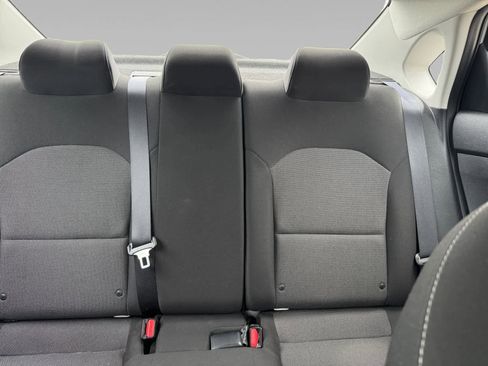 Used 2022 Kia Forte LXS image 13