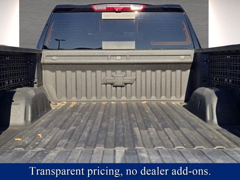 Used 2025 Chevrolet Silverado 1500 ZR2 w/ Technology Package image 32