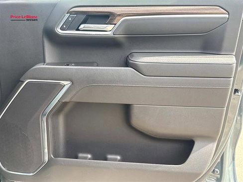 Used 2025 Chevrolet Silverado 1500 LT RWD image 13