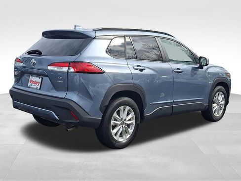 Used 2023 Toyota Corolla Cross LE image 6