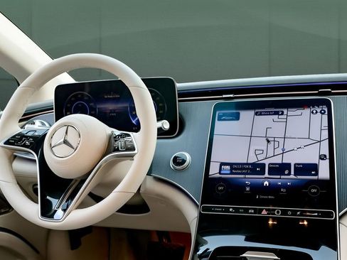 Used 2023 Mercedes-Benz EQS 450+ 4MATIC Sedan image 28